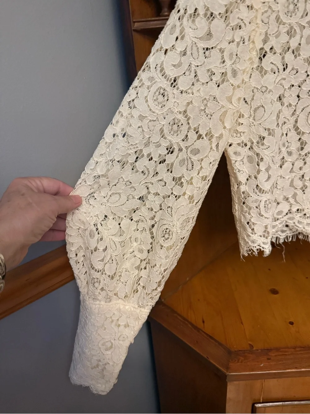 Anthropologie Bardot Georgia Lace top and cream/ivory 6